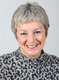 Profile image for Councillor Linda Castle